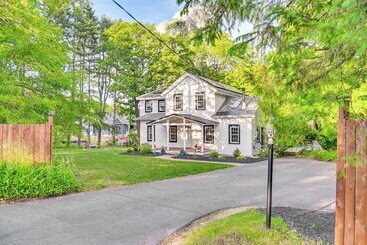 Quinta ou Casa Rural Charming Ballston Spa Home W/ Sauna & Private Pool
