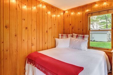 Landhus Hale Rustic Retreat On Long Lake Near Boat Launch!