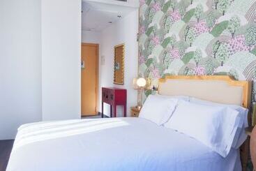 호텔 Christine Boutique