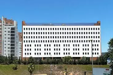 هتل Loop Homes Tower Burjassot