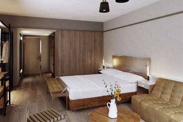 Sanctity Hotel Rancho Cucamonga, Tapestry Collection Hilton