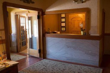 בית מלון כפרי Braun Resort