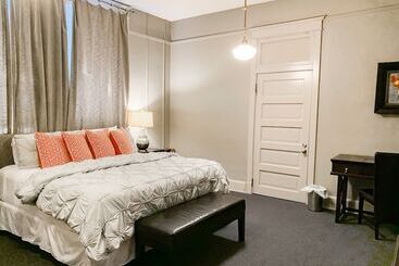 فندق The Loft On The Square