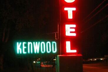 Kenwood Motel