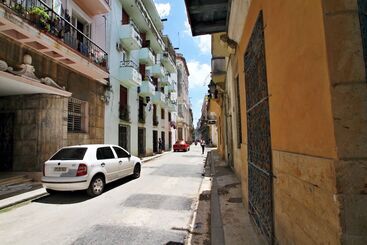 هتل آپارتمان Casa Gladys Y Omar