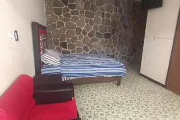 Pansiyon Hostal Y Hotel Familiar China Poblanan