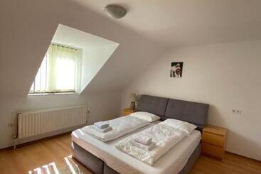 Aparthotel Mat & Edw Room