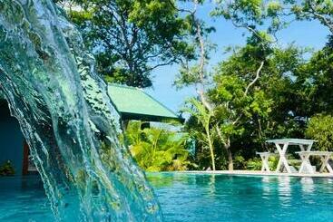 Pension Maritime Nest Cabanas