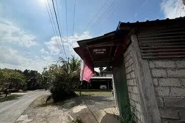 Pensió Wisuda Guest House