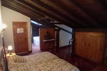 호스텔 La Punvieja