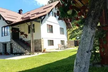 ペンション Casa Adi