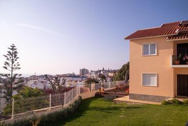 Pensionat Casa Das Flores