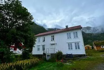 Majatalo Fiskeværet Nesland