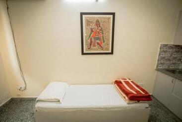 בית מלון כפרי Prabhupada Ashram   Iskcon