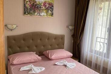 ペンション къща за гости  прима