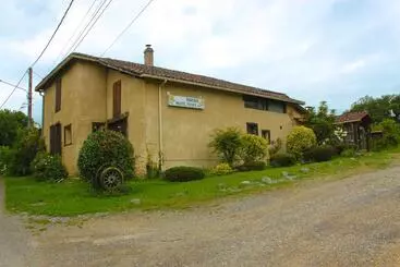 Majatalo Gîtes Et Camping Hameau Nouste Temps