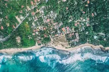 Hotel Jamu Surf Lodge