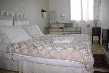 膳宿费 Entre Terre Et Mer