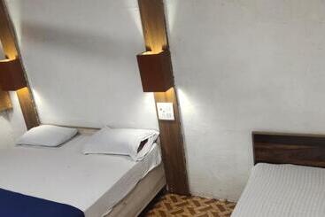 Bed and Breakfast Resort Hilltone Matheran