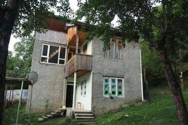 پانسیون Guesthouse In Utsera