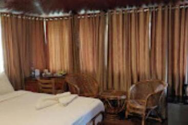 Porcupine Castle Resort Coorg, Pollibetta