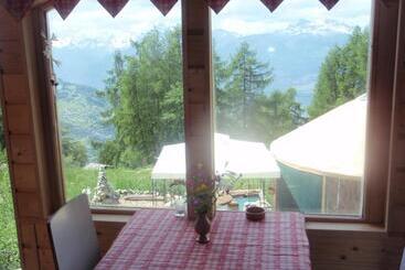 住宿加早餐 Les Gîtes Du Cairn