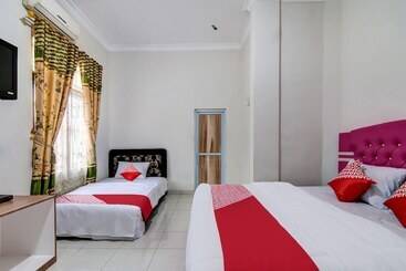 هتل Kost Syari'ah Panam By Oyo