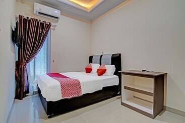 هتل R&s Living Residence By Reddoorz