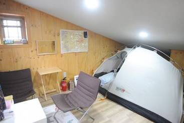Pensão Jeju Base Camp Guest House