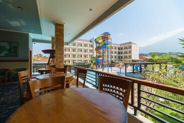 Pensione Reddoorz Resort Premium @ Sangkan Hurip Kuningan