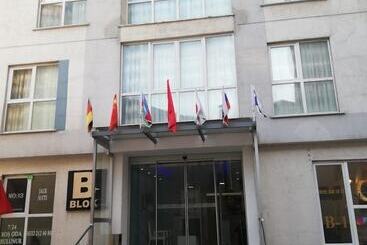 Pension Red House Vip