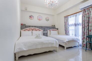 تختخواب و صبحانه Ellie's House