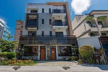 تختخواب و صبحانه Ellie's House