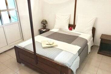 فندق Restaurant Jardin De La Paix