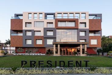Hotel President