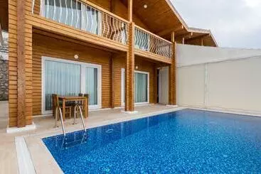 Villa Nilüfer By Lucida Villas