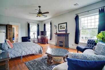 コテージ Historic Lake Charles Estate: Walk To Downtown!