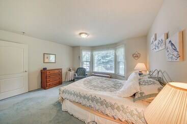 별장 Moyie Springs Home W/ Views, Near Kootenay River!