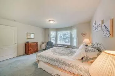 コテージ Moyie Springs Home W/ Views, Near Kootenay River!