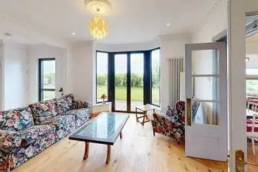 レジデンス Large Family Home 23 Min To Beach And New Forest