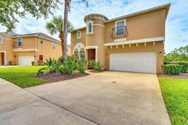 Landhus 6 Mi To Disney World: Spacious Kissimmee Retreat!