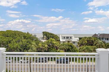 کلبه Blue Heron Manor By Avantstay Ocean View + Saltwater Pool