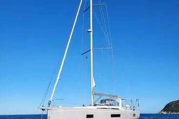 Dream Holiday On A Luxurious Sailing Yacht