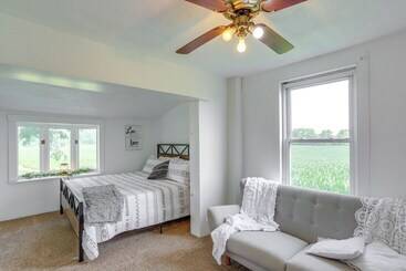 コテージ Ohio Farmhouse Retreat W/ Fire Pit & Patio