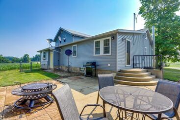 Hus på landet Ohio Farmhouse Retreat W/ Fire Pit & Patio