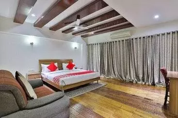 Biznotel By Pride Bharuch