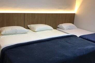 تختخواب و صبحانه Pousada Royal