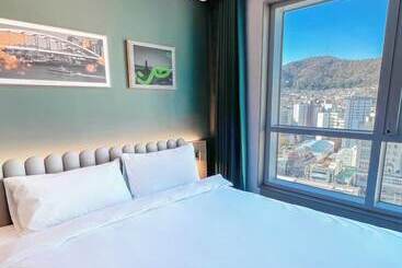 Hotel Cotice The Bridge