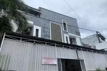 ホテル Oyo 94115 Pondok Sahabat Vianty