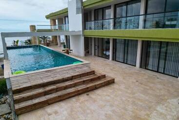 هتل Provenza Coveñas